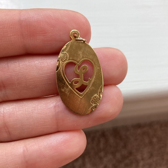 Cursive L Letter Heart Flower Pendant for Necklace Gold Plated - Picture 3 of 5